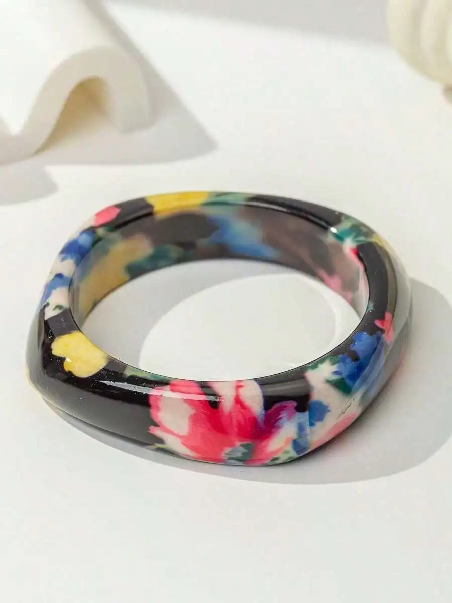 Retro Floral Resin Bangle Aest - Vintage Fashion Retro Outfit recensie en prijs