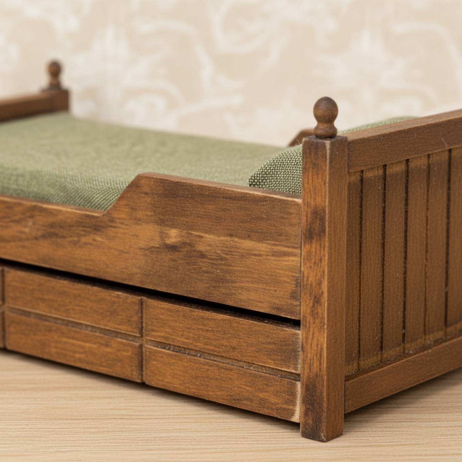 1:12 Scale Wooden Bed Handmade - Vintage Fashion Design recensie en prijs