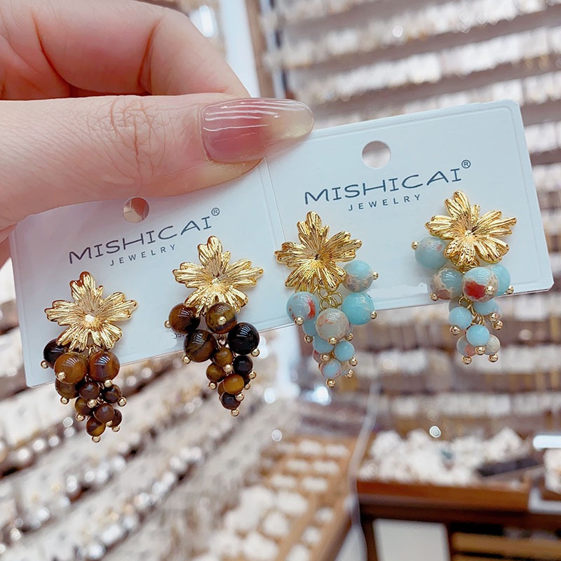 Turquoise Grape Cluster Stud E - Vintage Fashion Influencer recensie en prijs