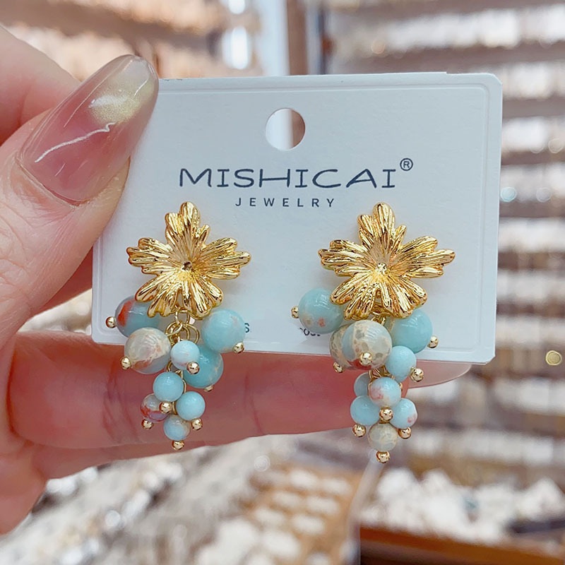 Turquoise Grape Cluster Stud E - Vintage Fashion Influencer recensie en prijs