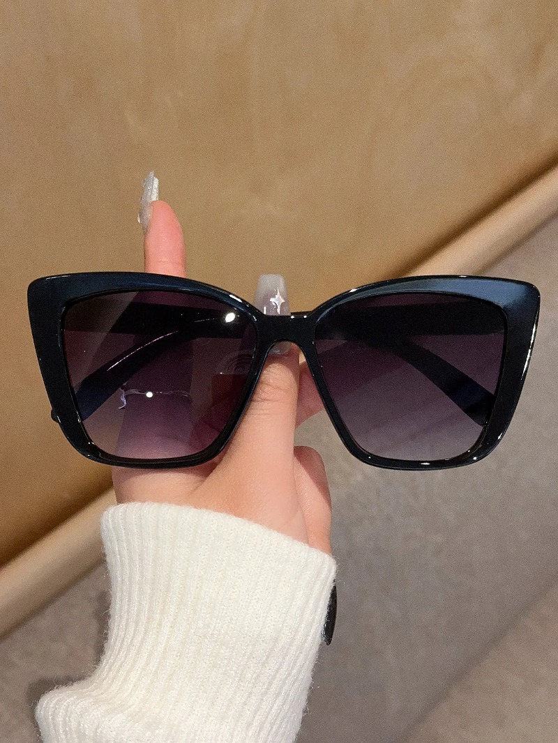 Trendy Cat Eye Sunglasses for  - Vintage Fashion Design recensie en prijs