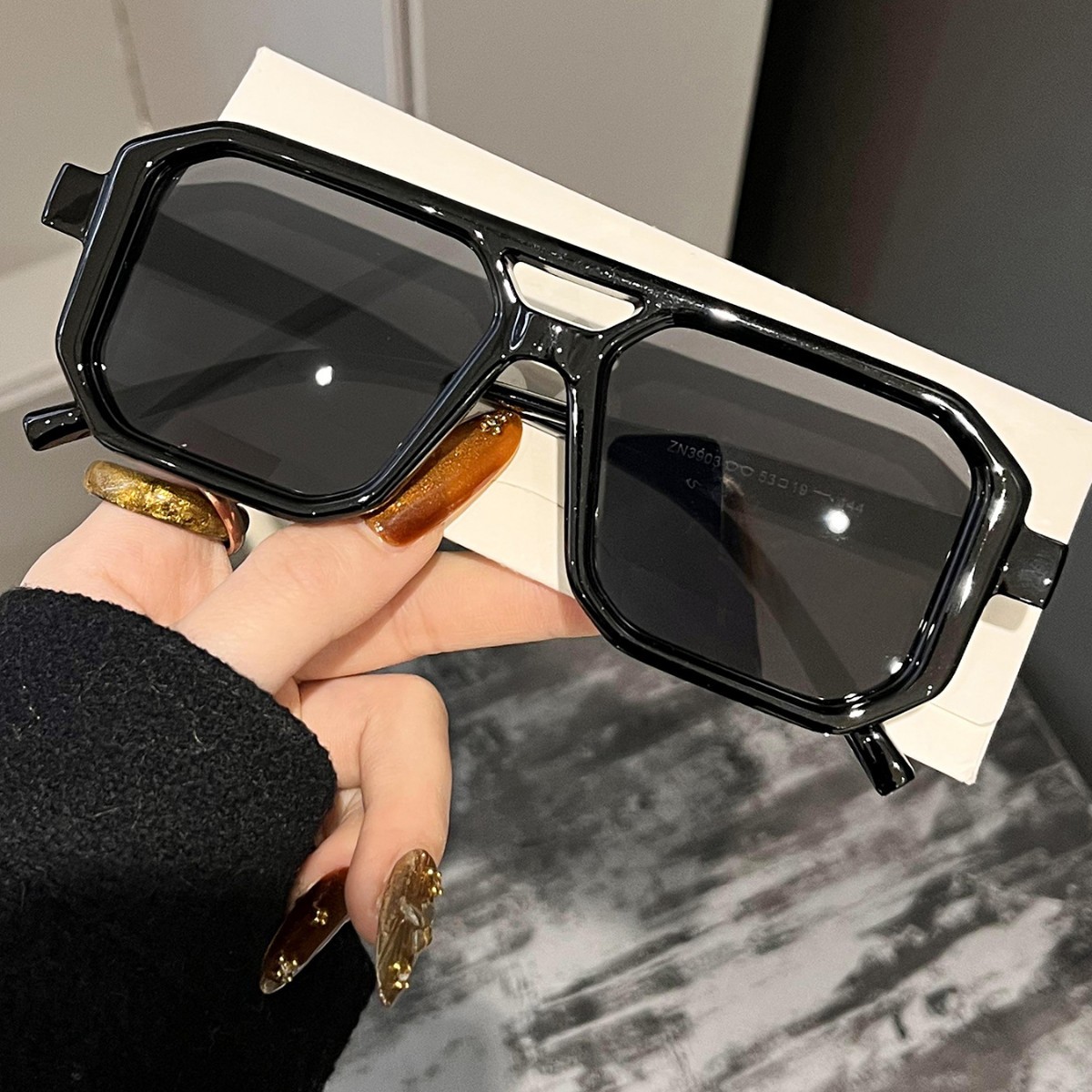 New Retro Square Double Beam S - Vintage Fashion Design recensie en prijs