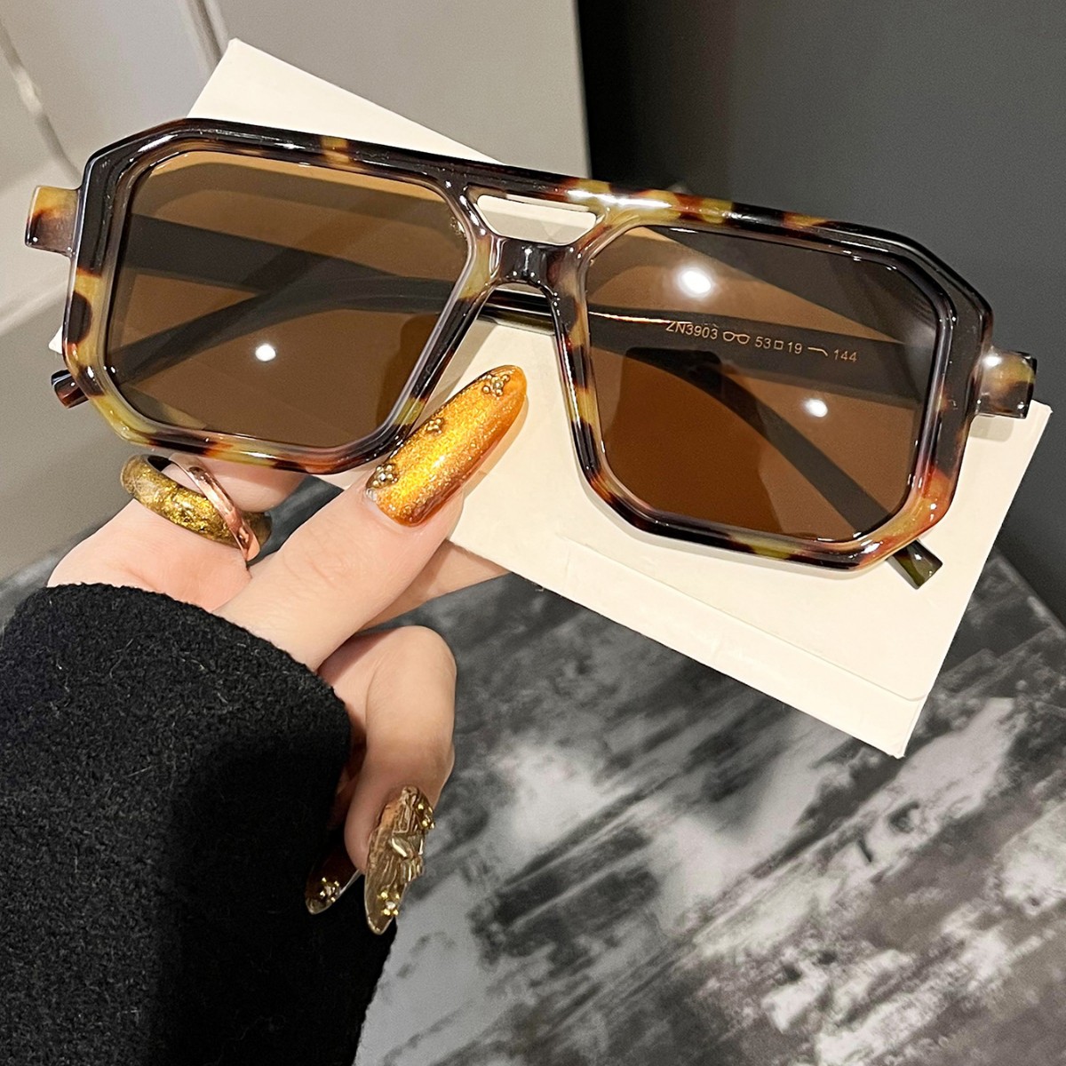 New Retro Square Double Beam S - Vintage Fashion Design recensie en prijs